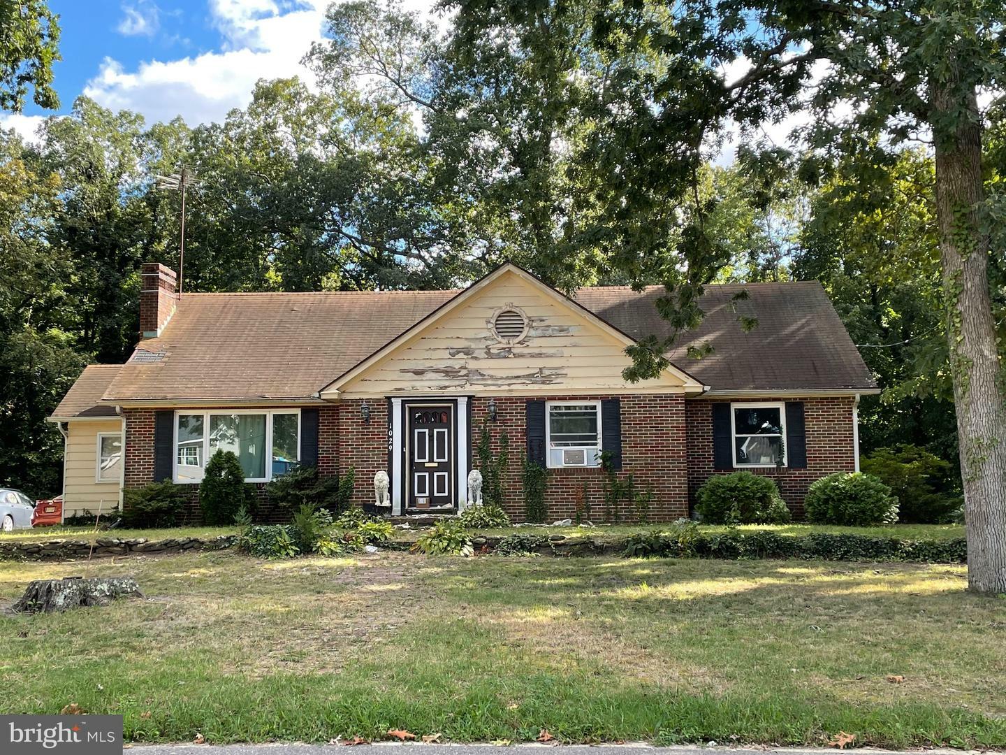 Property Photo: 1029 Cambridge Place NJ 08360