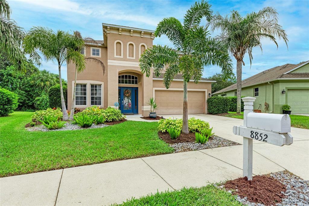 Property Photo:  8852 Founders Circle  FL 34221 