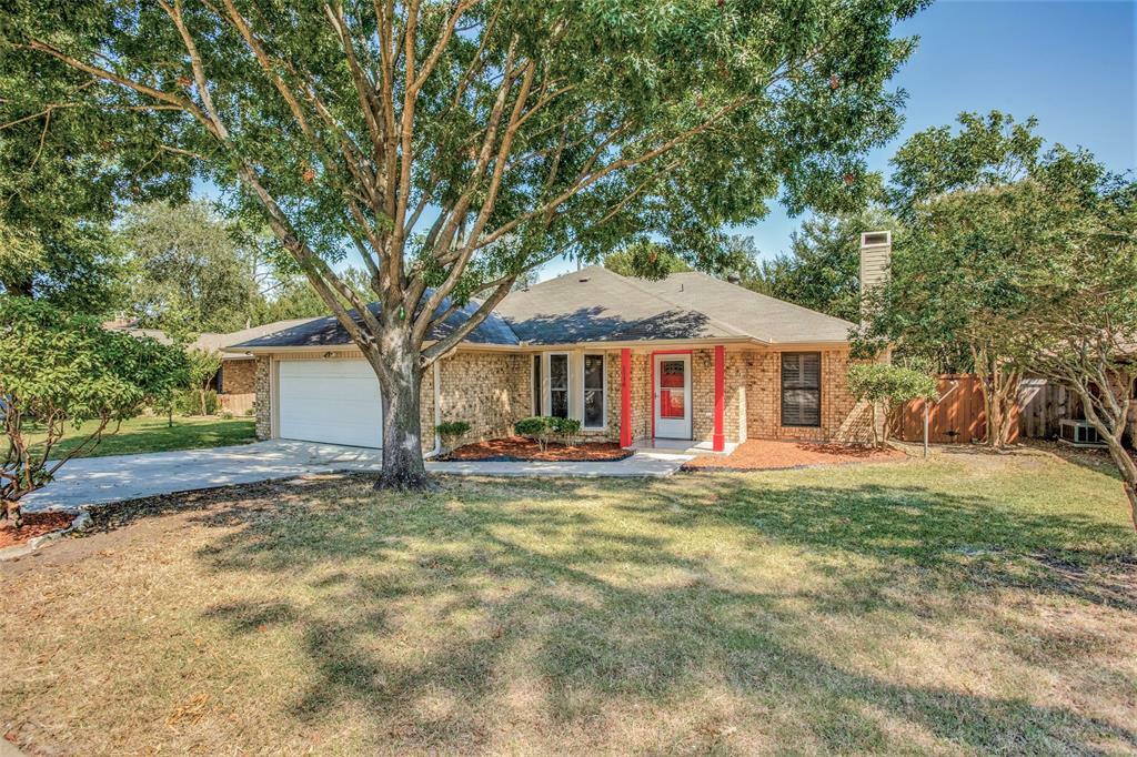 Property Photo:  5014 Branch Hollow Drive  TX 75043 