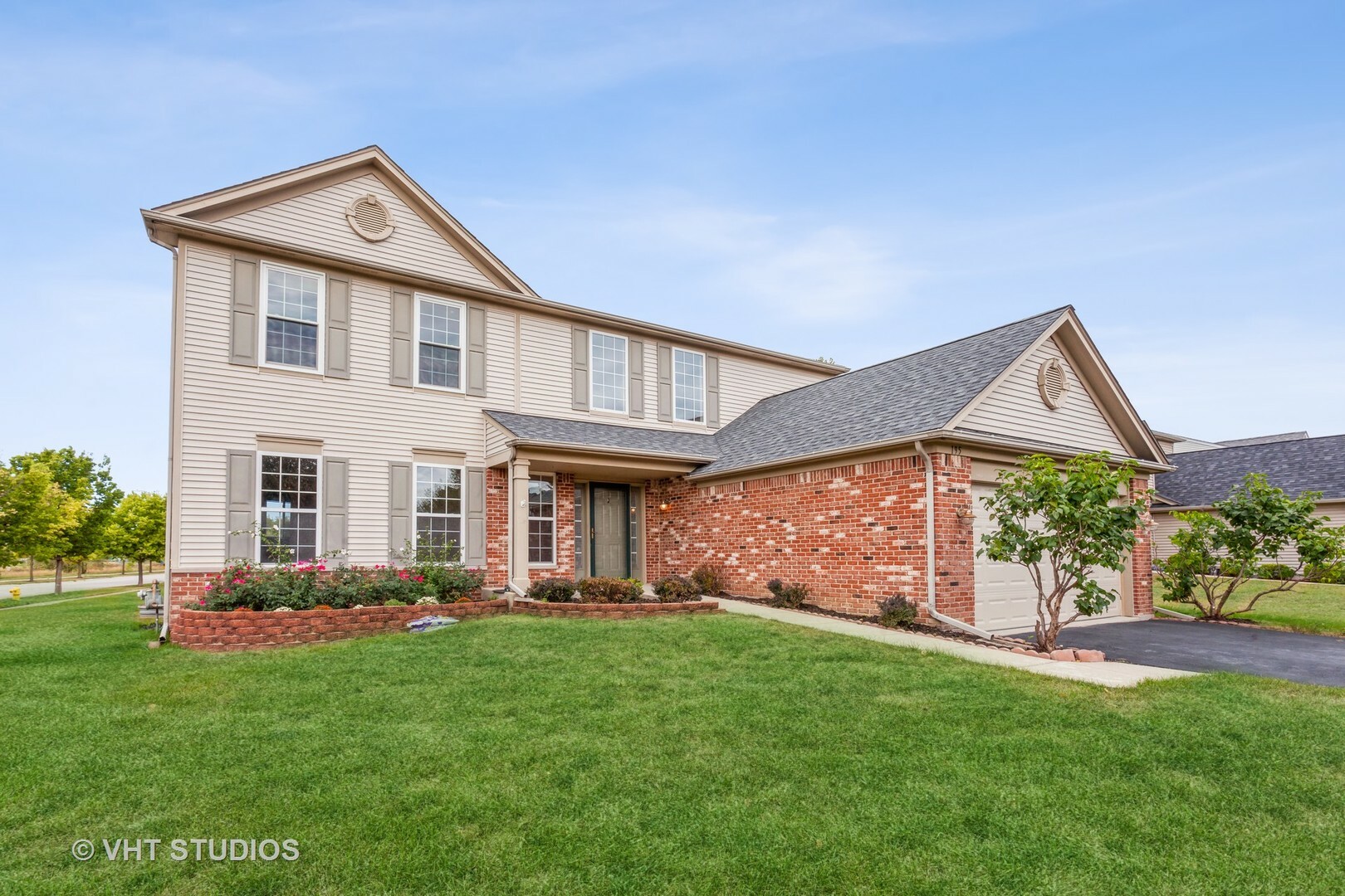 Property Photo: 195 S Cranberry Street IL 60490