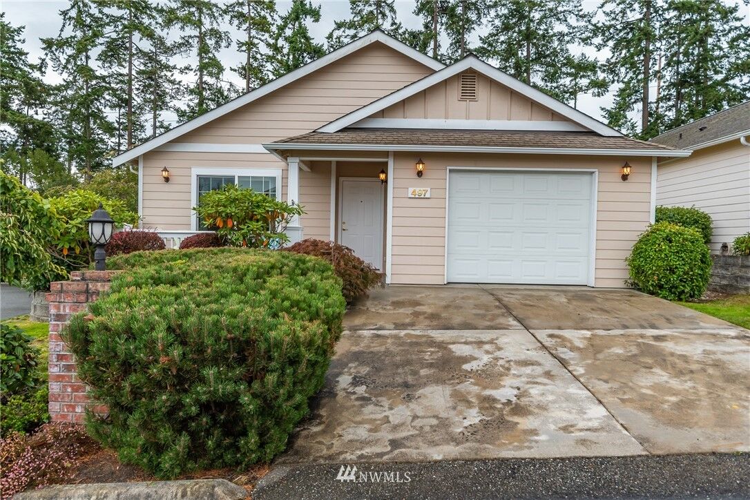 Property Photo: 497 NW 12th Loop WA 98277