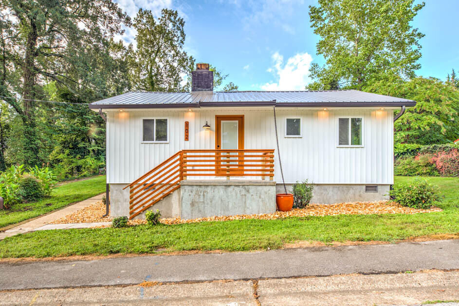 Property Photo: 102 Marion Rd TN 37830
