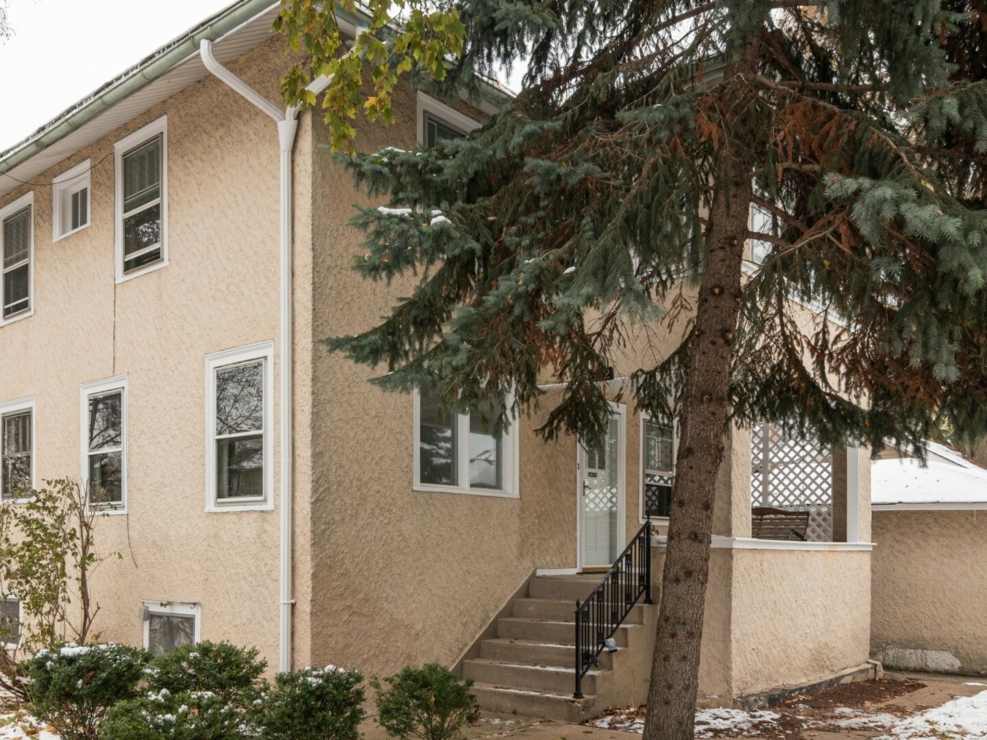 Property Photo: 632 Home Avenue IL 60302