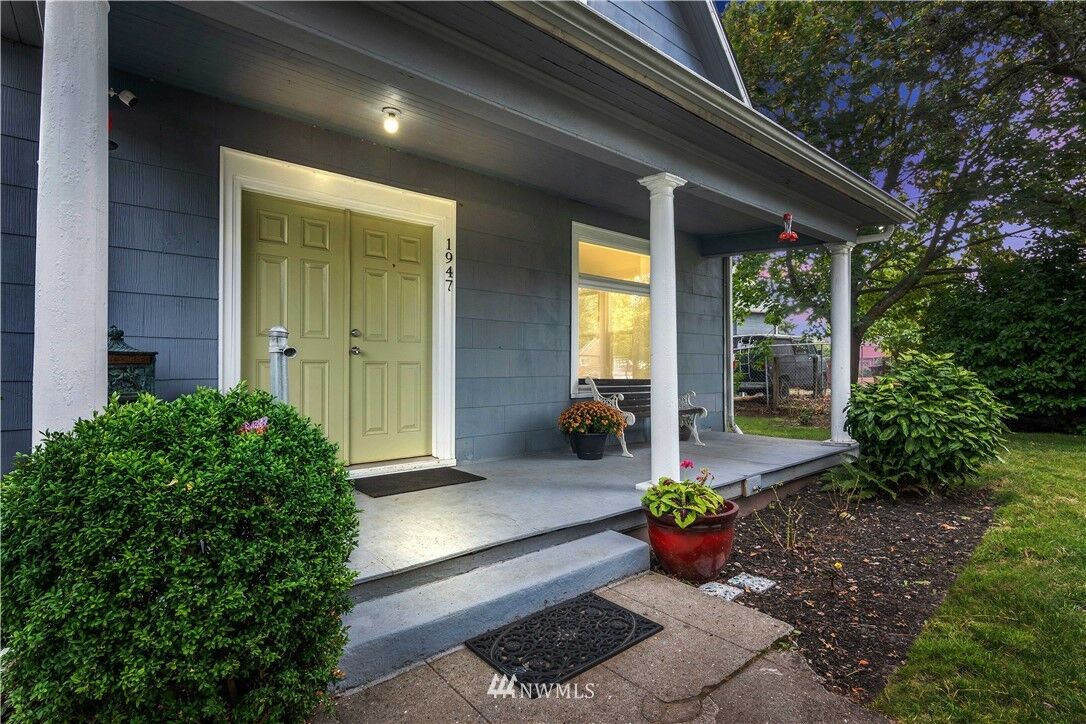Property Photo: 1947 S L Street WA 98405