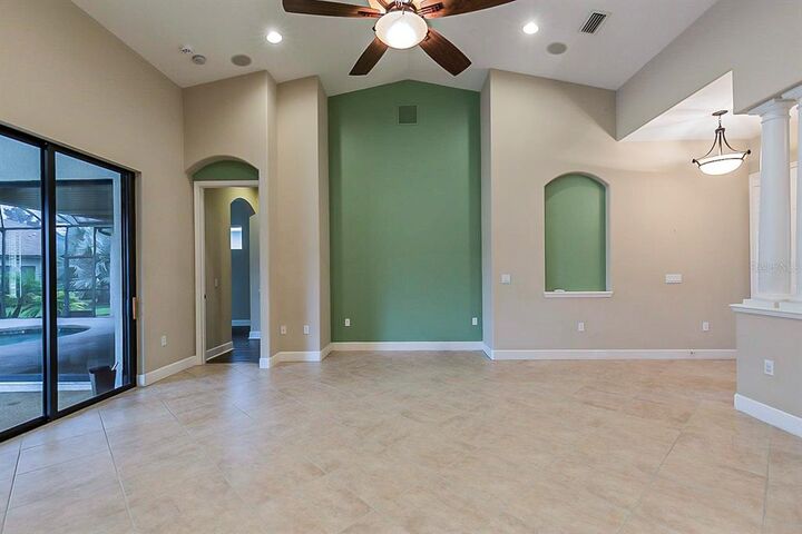 Property Photo:  6718 Pirate Perch Trail  FL 34202 