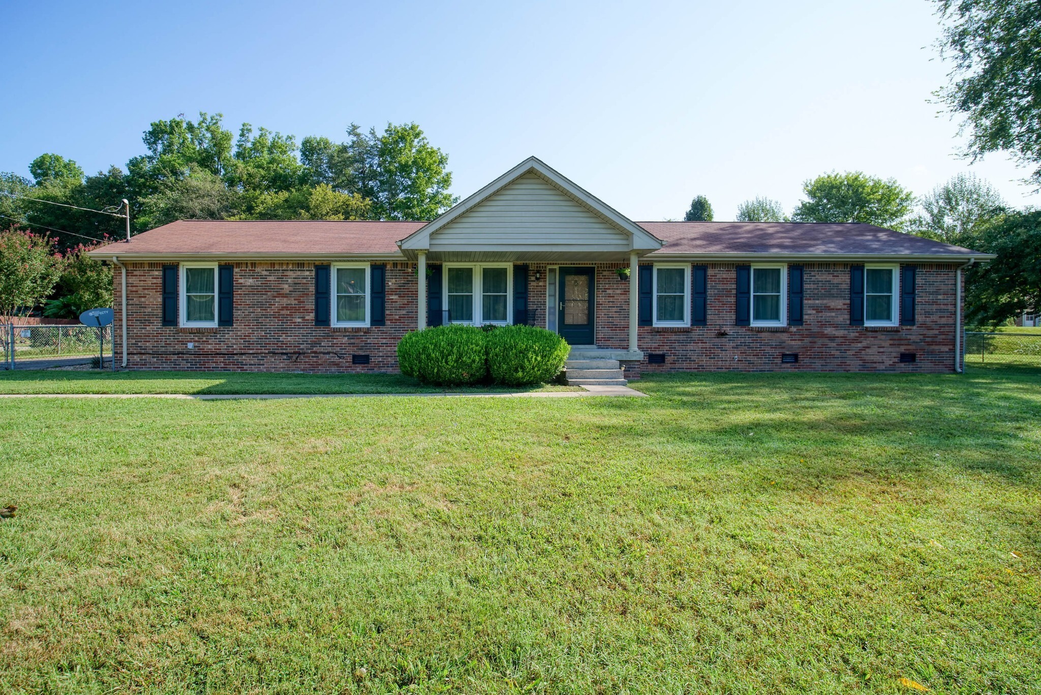 Property Photo: 8240 Old Springfield Pike TN 37072