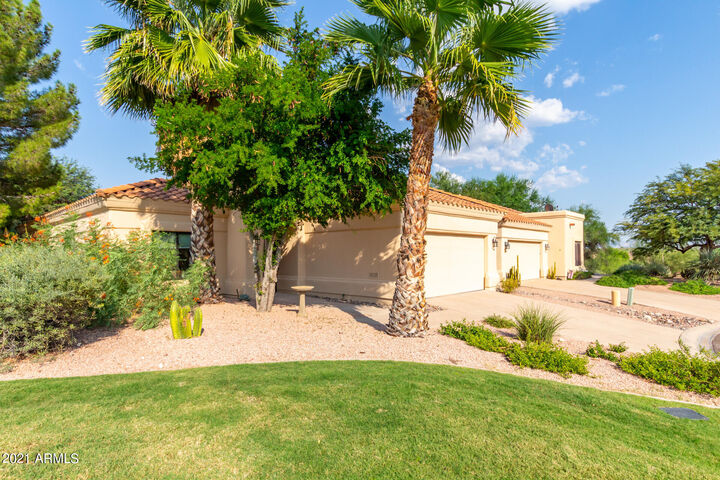 Property Photo: 16851 E Mallard Court AZ 85268