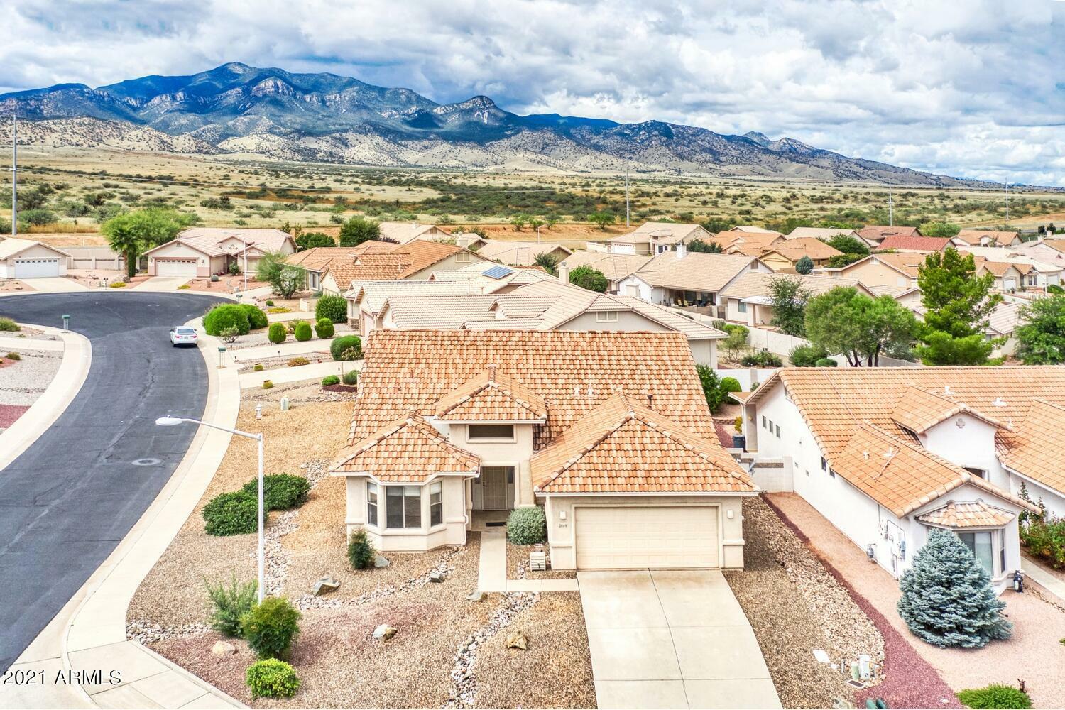 Property Photo:  2810 Stonehenge Drive  AZ 85650 