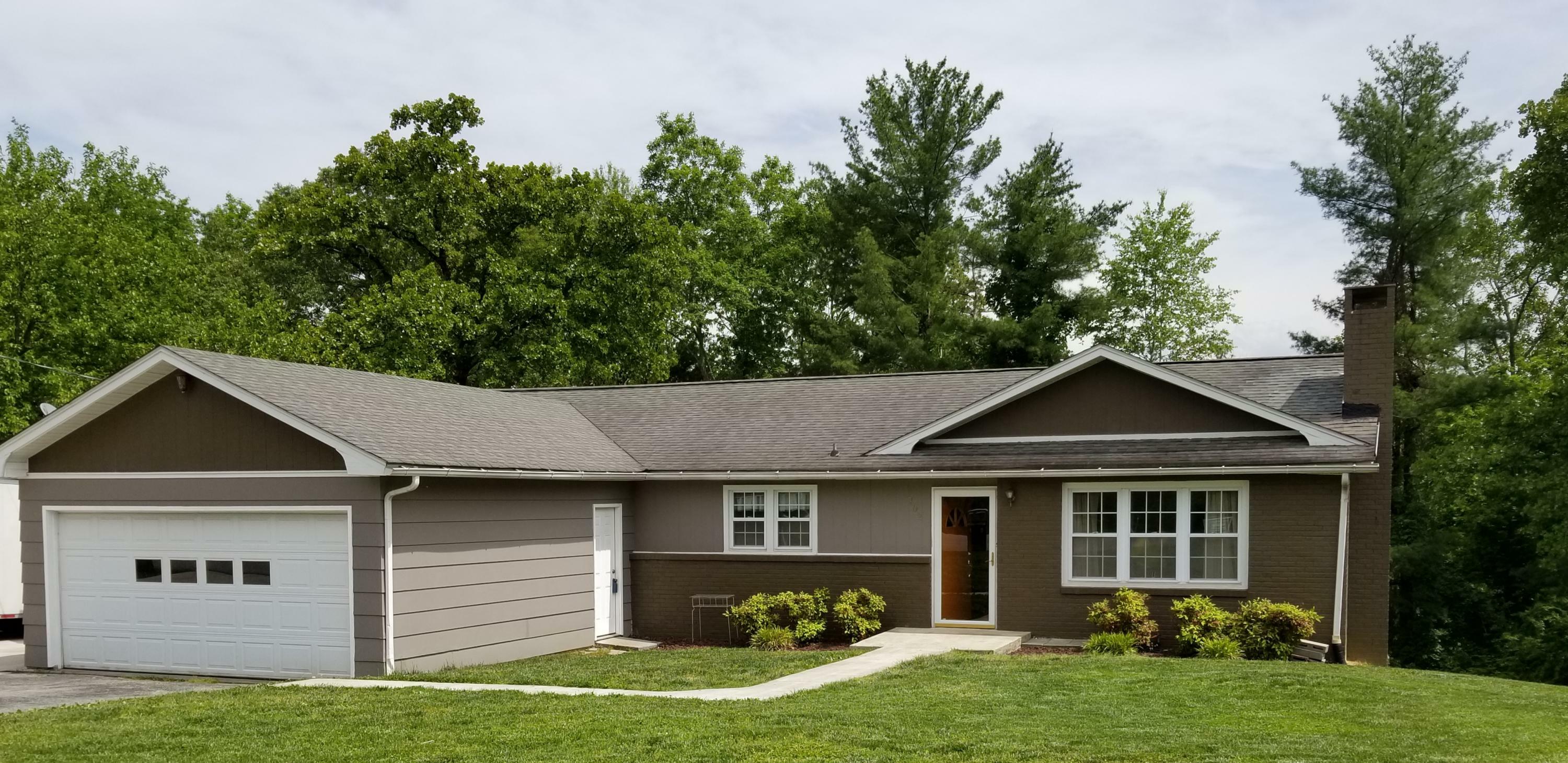 Property Photo:  702 Crestview Drive  TN 37854 