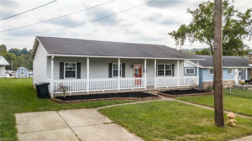 Property Photo:  2204 Lincoln Avenue  WV 26101 