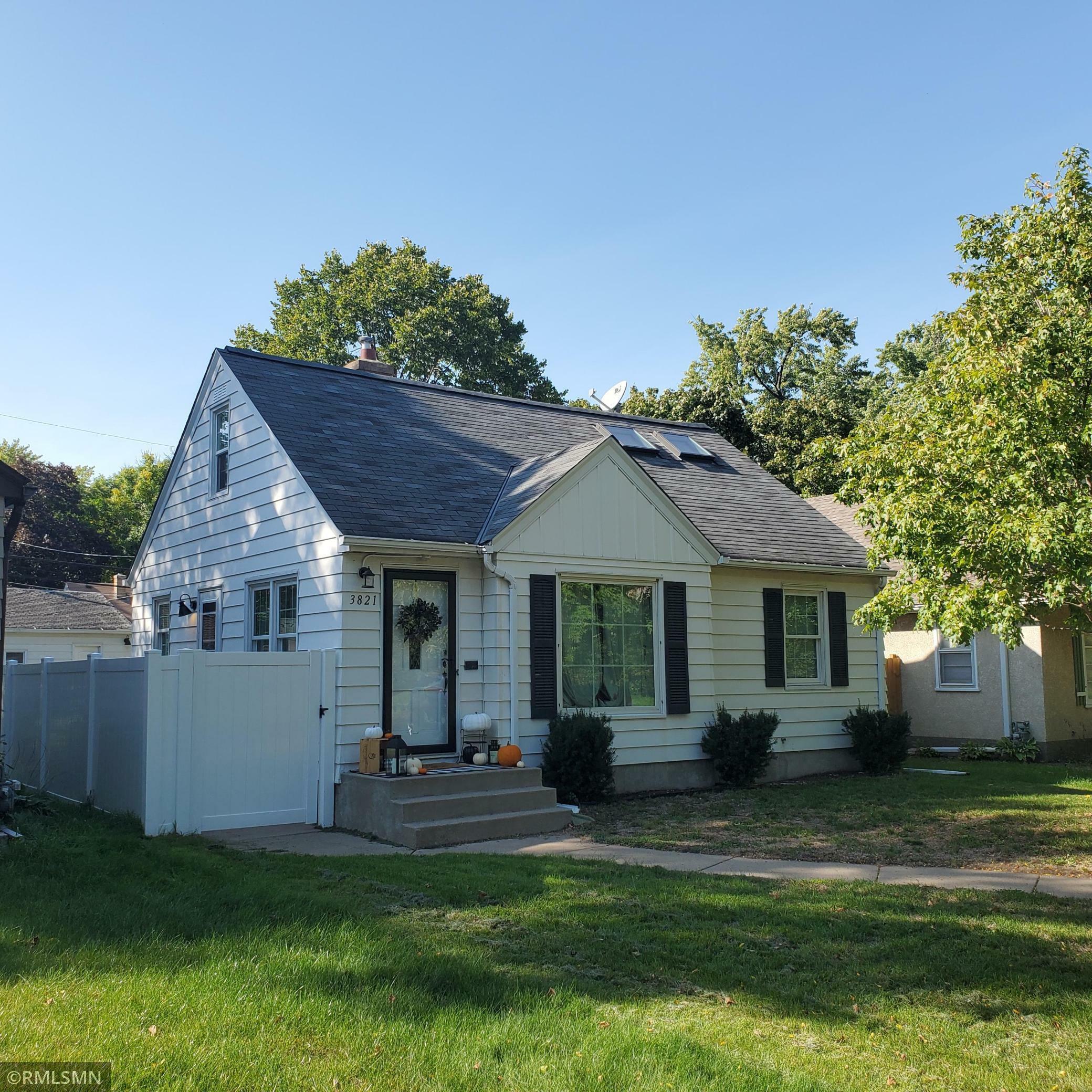 3821 Unity Avenue N  Robbinsdale MN 55422 photo