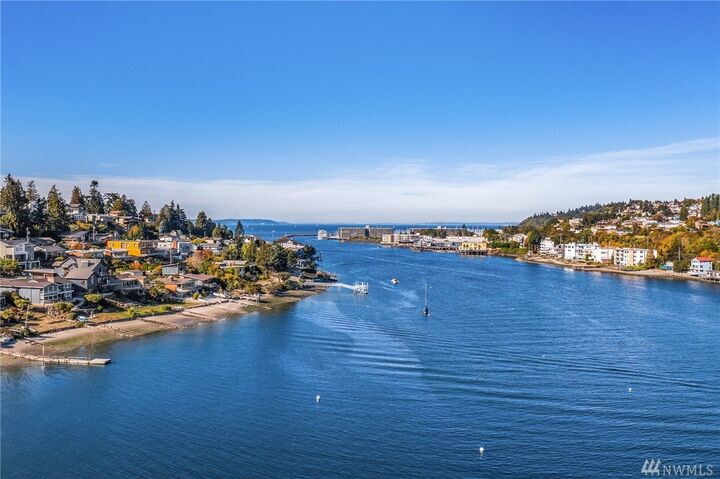 3719 W Commodore Wy  Seattle WA 98199 photo