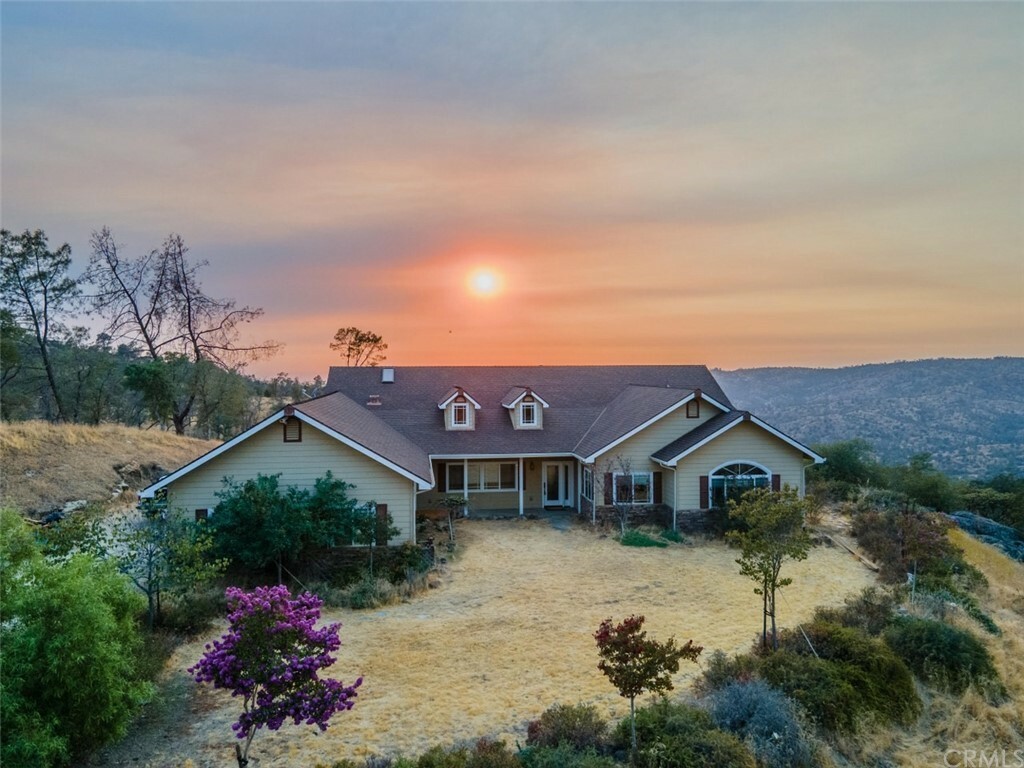 Property Photo:  41397 Lilley Mountain Drive  CA 93614 