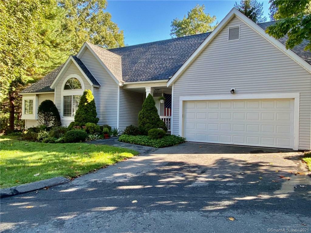 Property Photo: 17 Stratton Forest Way 17 CT 06070