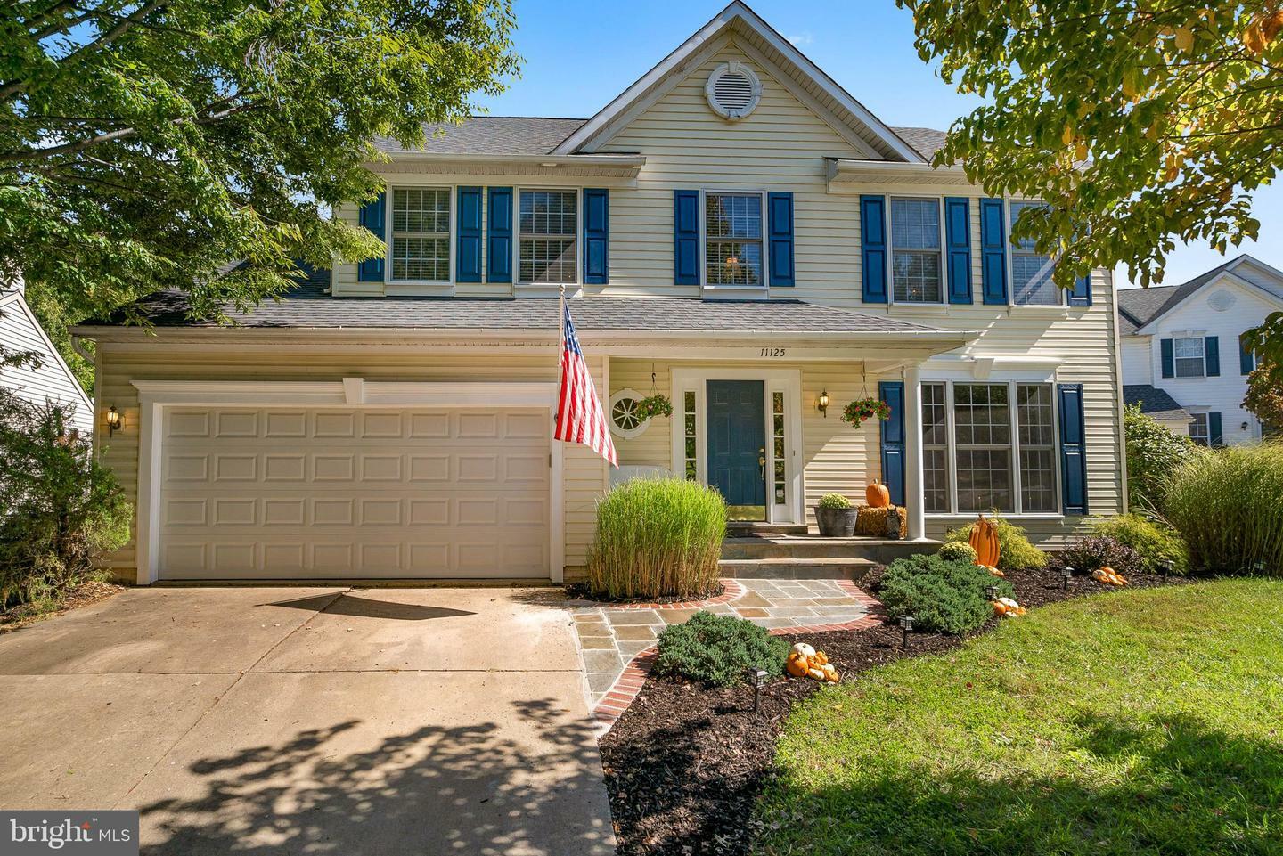 Property Photo:  11125 Yellow Leaf Way  MD 20876 