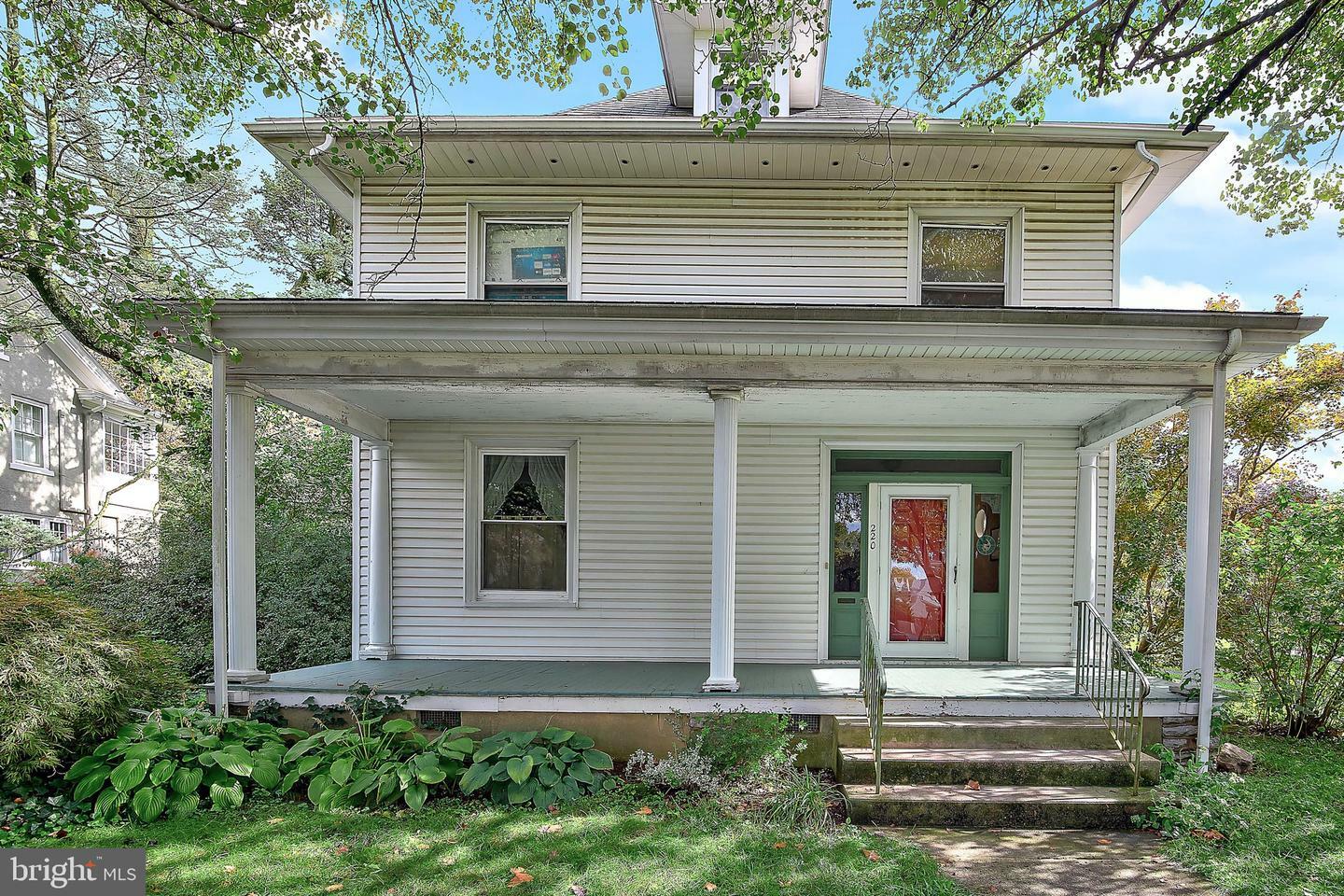 Property Photo:  220 E Maple Street  PA 17078 