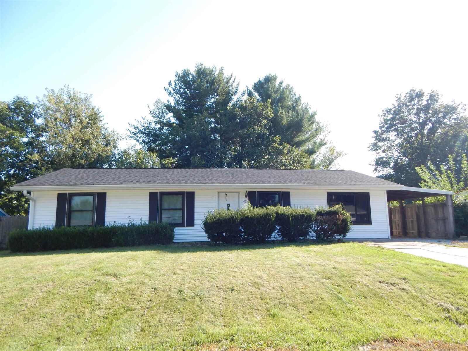 Property Photo:  403 S Poplar Dr  IN 47429 