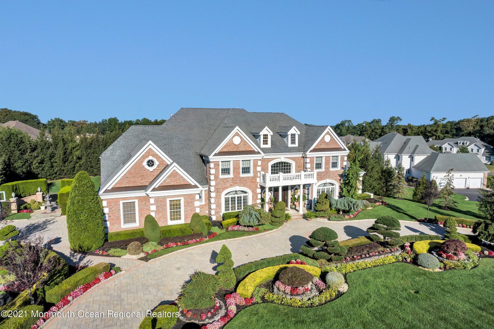 Property Photo:  1 Saxon Court  NJ 07728 