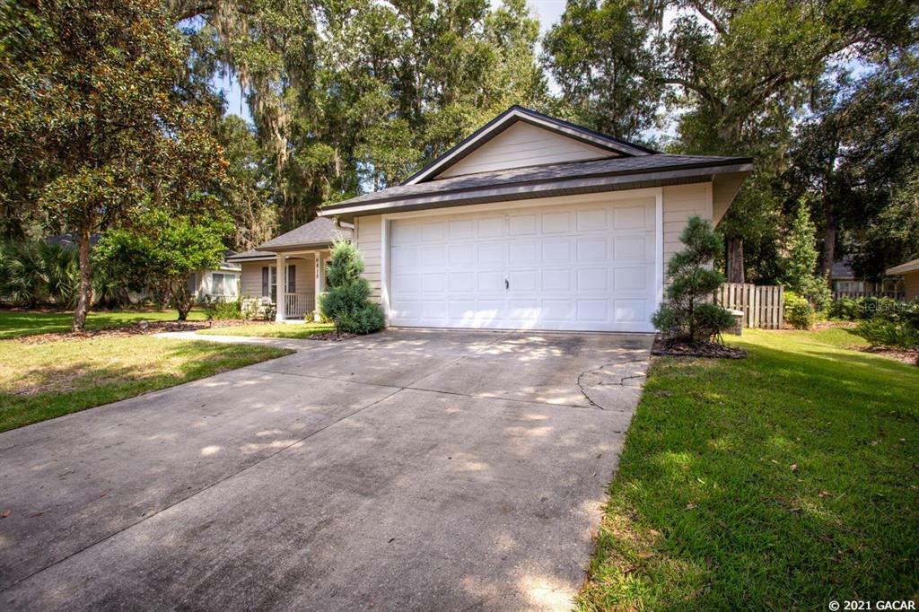 Property Photo:  6815 SW 81st Street  FL 32608 