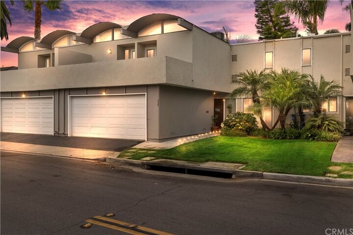 333 Riviera Drive  Costa Mesa CA 92627 photo