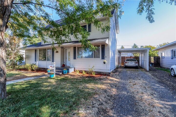 Property Photo:  713 S 3rd Street  WA 99328 