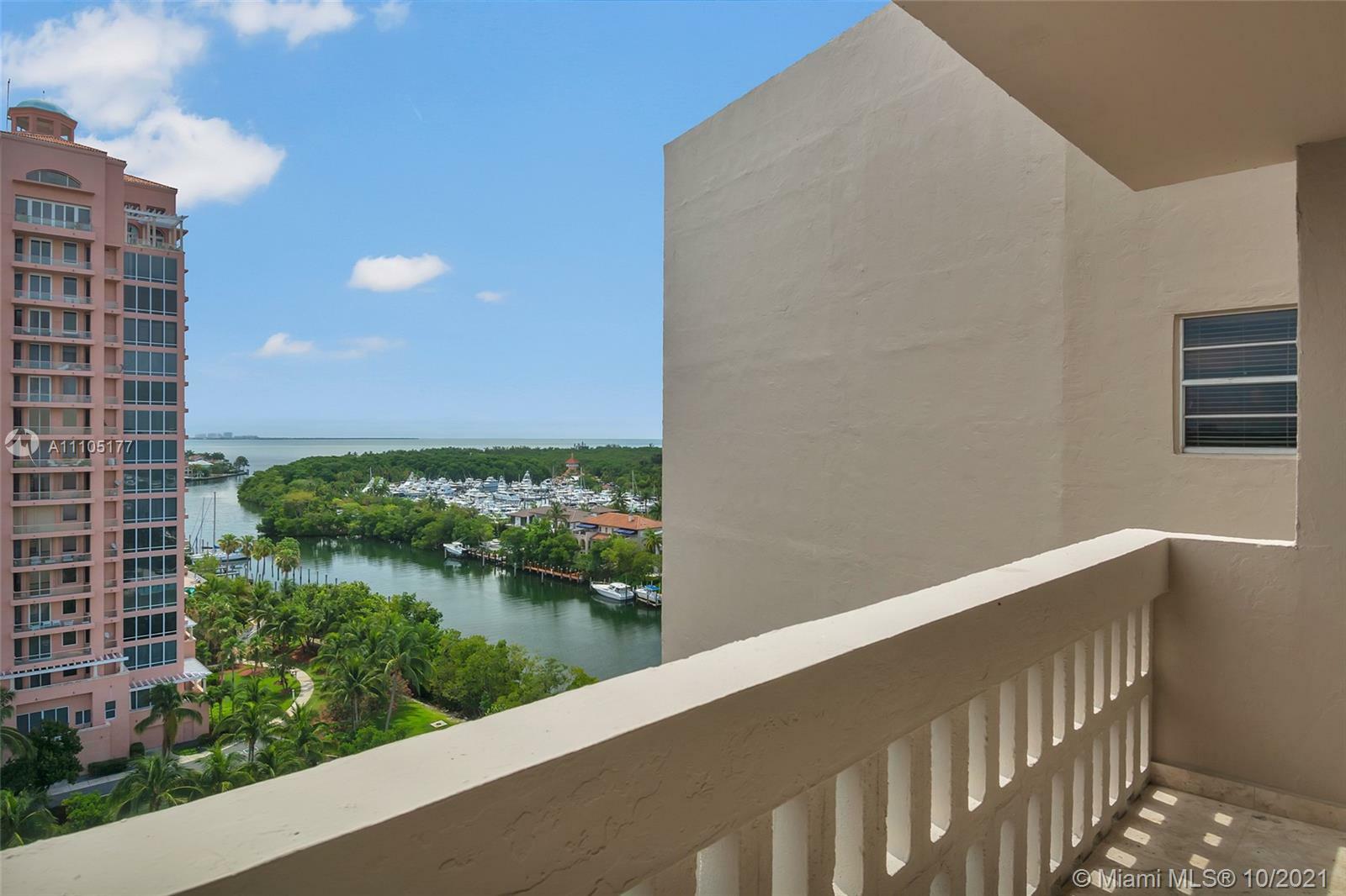 Property Photo:  90 Edgewater Dr 1222  FL 33133 