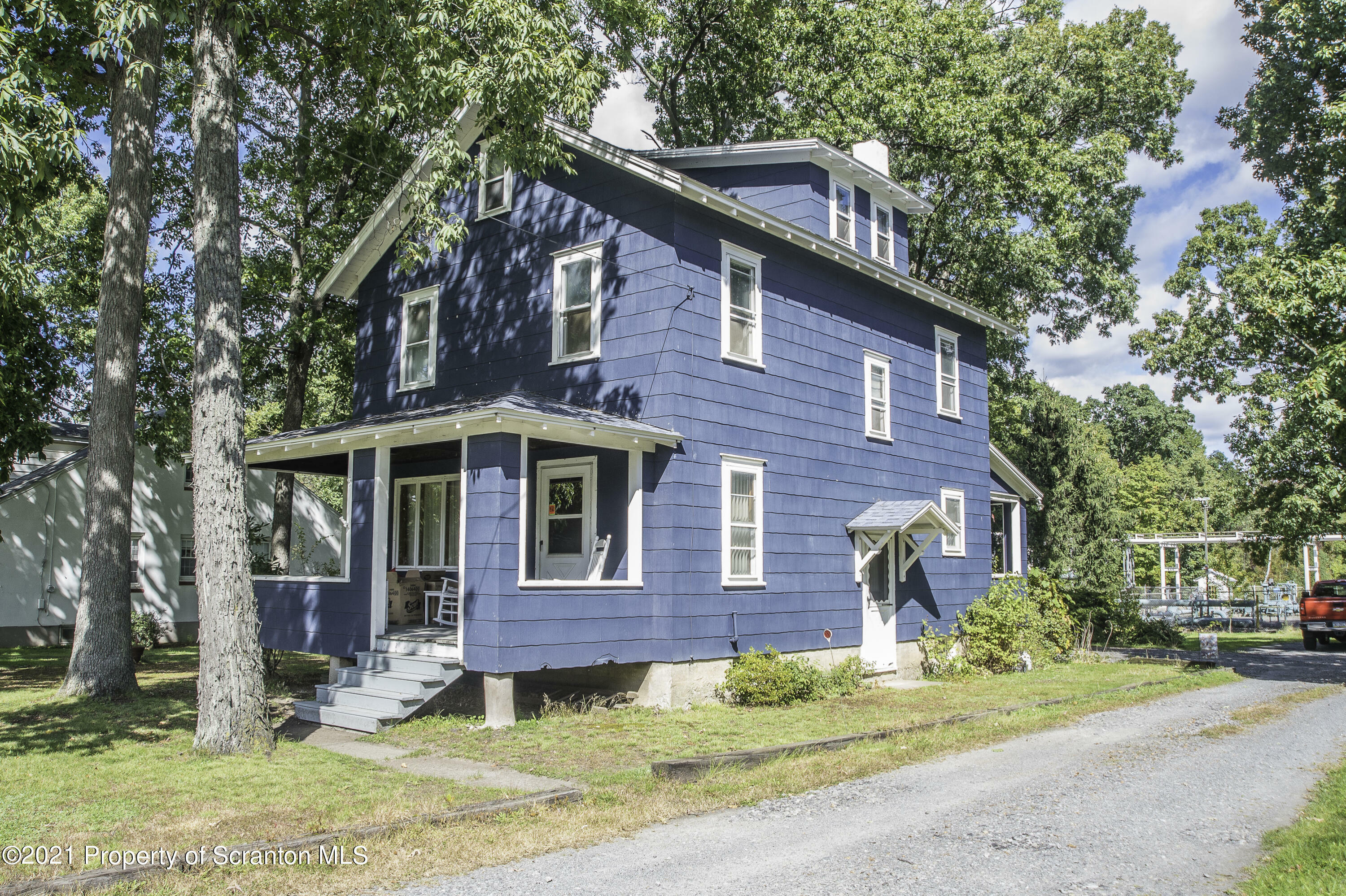 Property Photo:  747 Suscon Road  PA 18640 