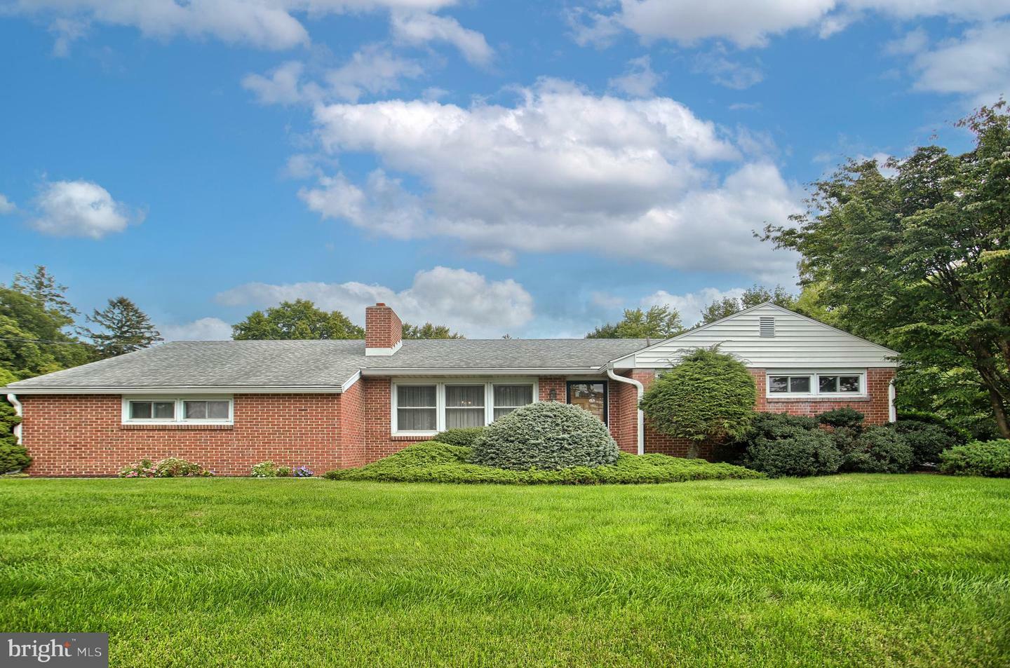 Property Photo: 301 Mount Allen Drive PA 17055
