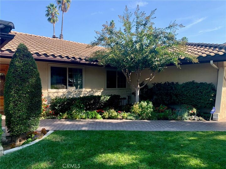 Property Photo:  5504 Inner Circle Drive  CA 92506 