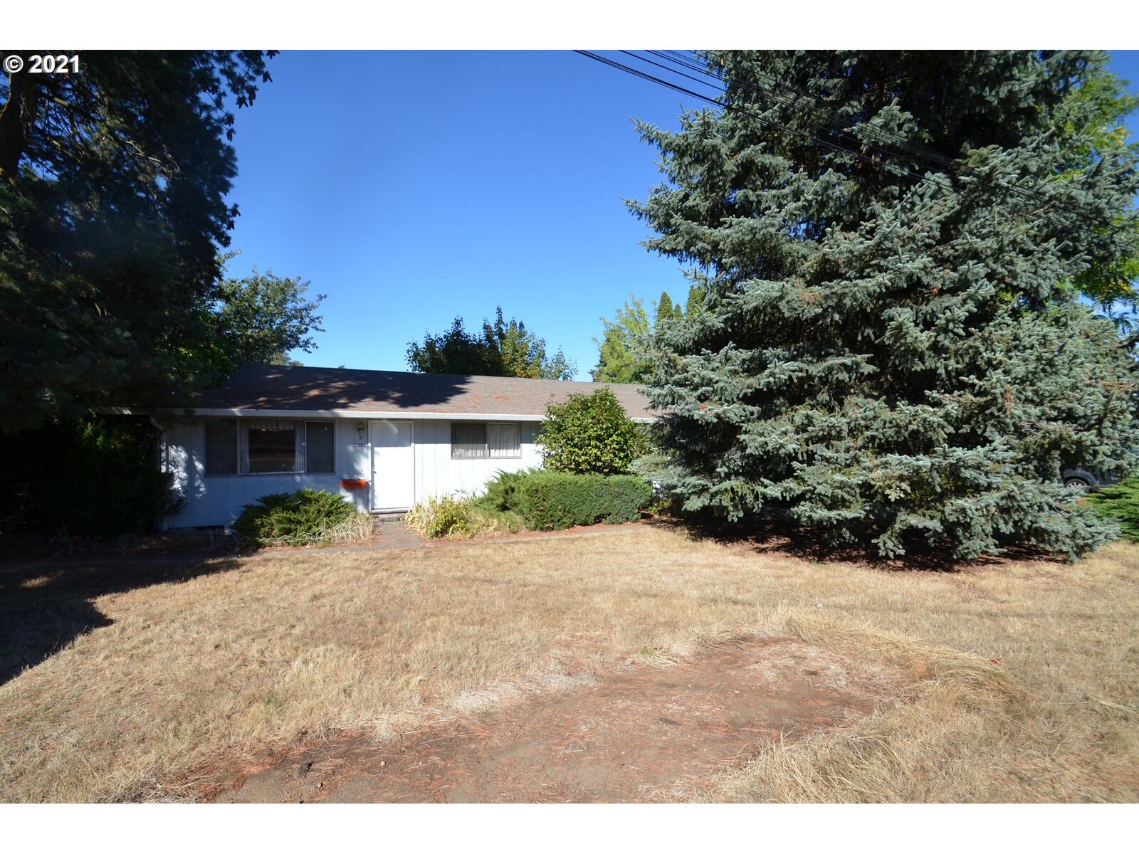 Property Photo:  2801 L St  WA 98663 