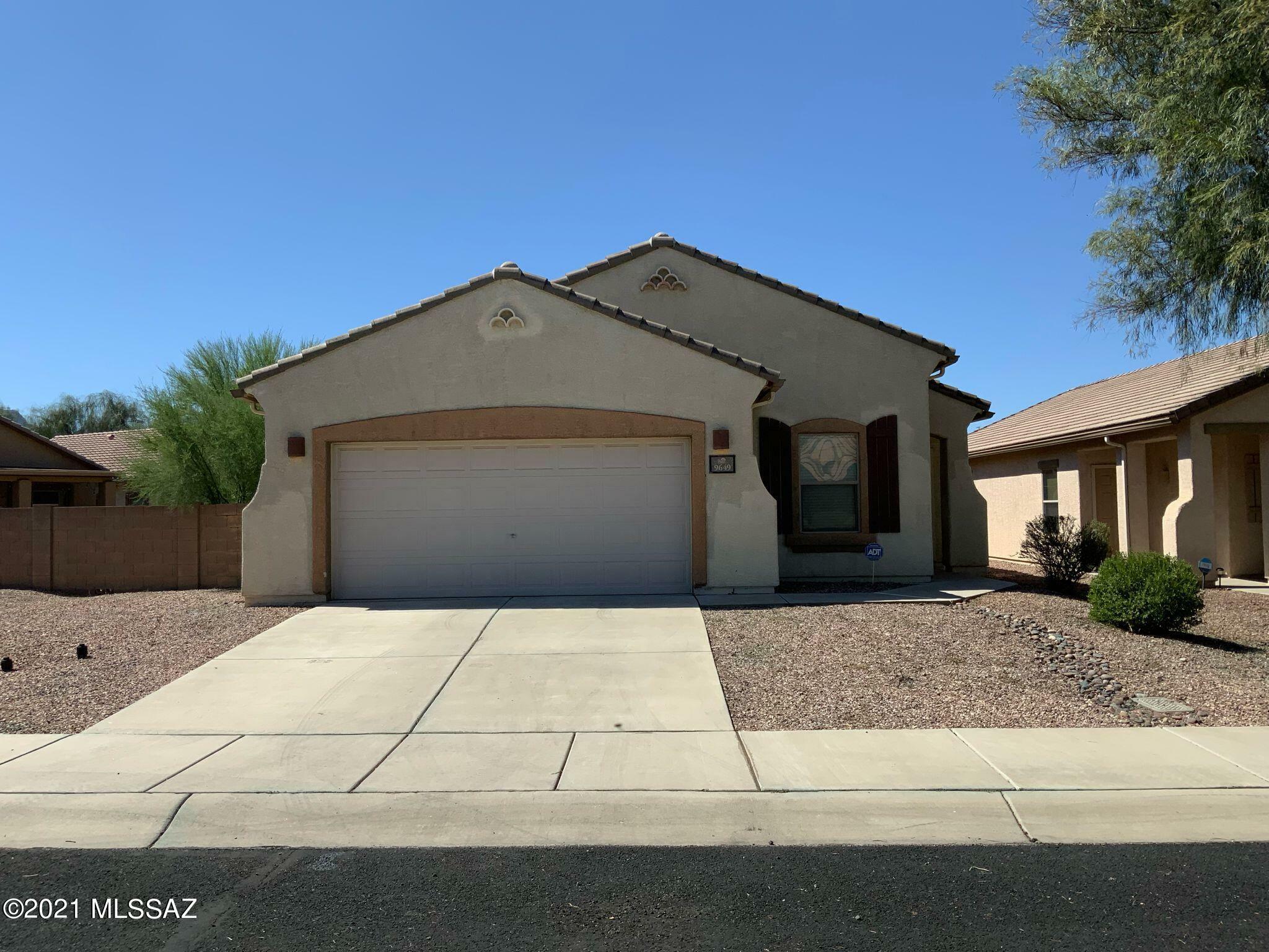 Property Photo: 9649 N Deimos Drive AZ 85743