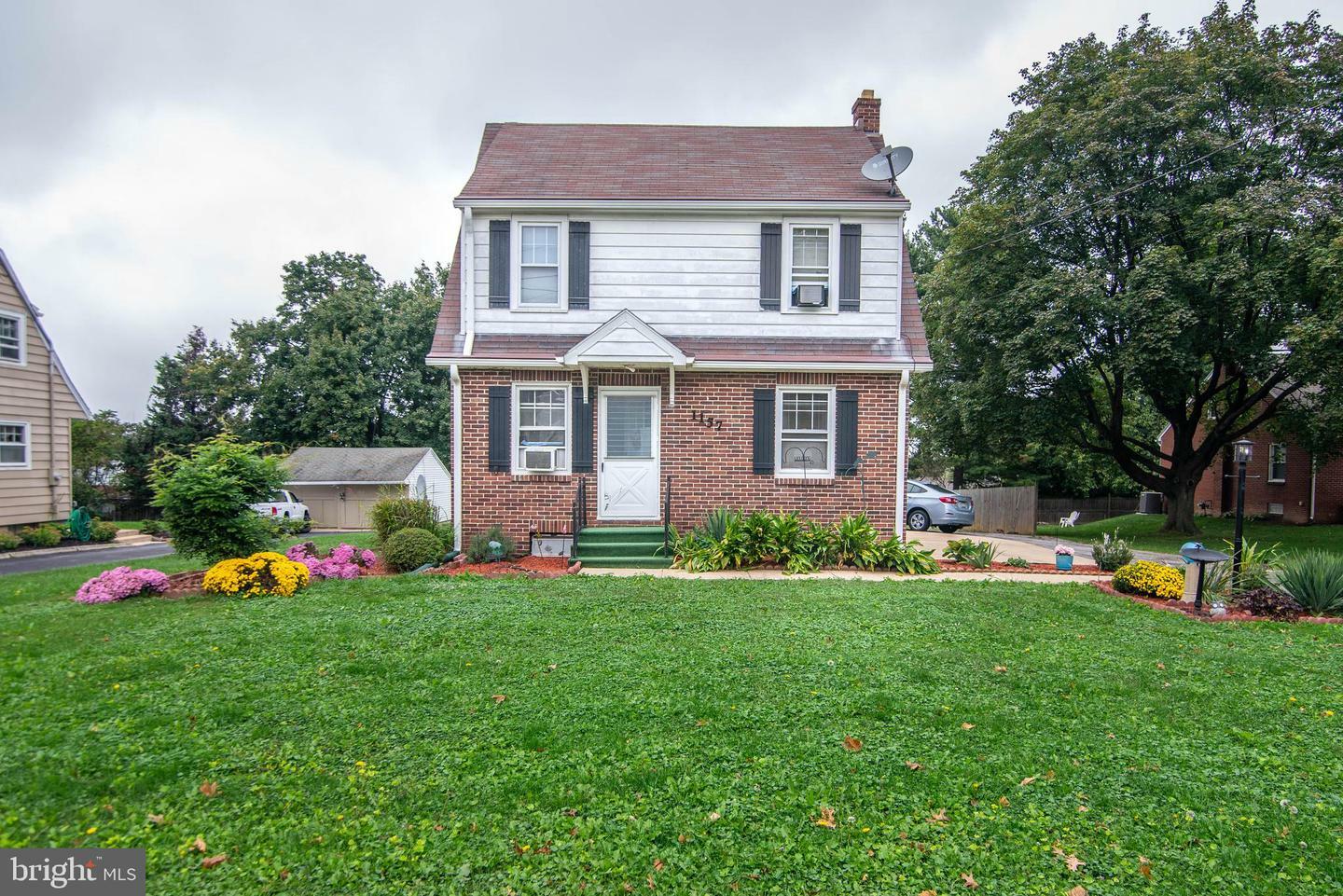 Property Photo:  1157 Valley View Road  PA 17403 