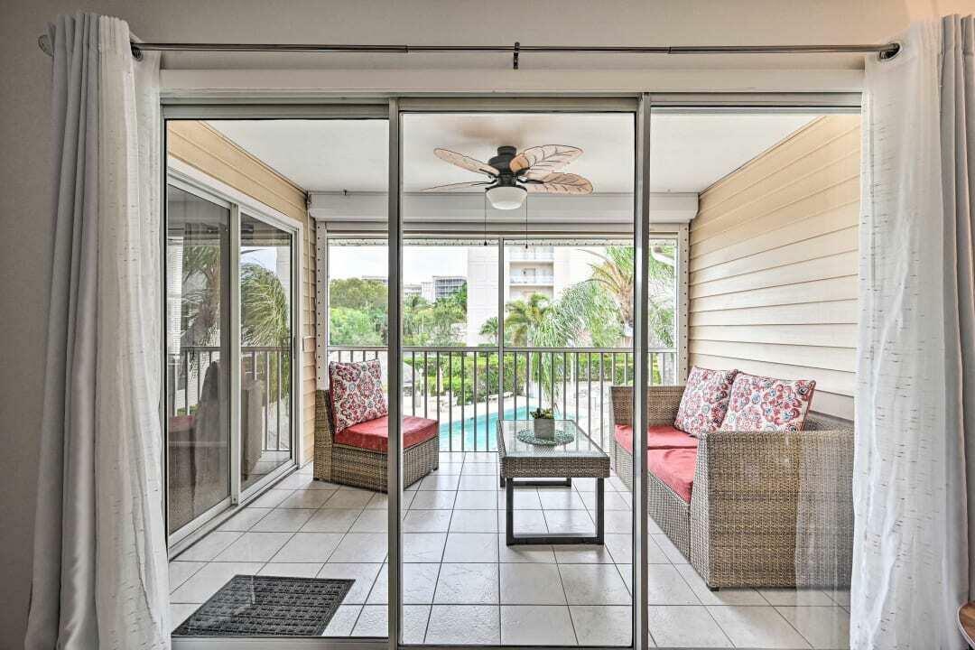 Property Photo: 1060 Swallow 202 FL 34145