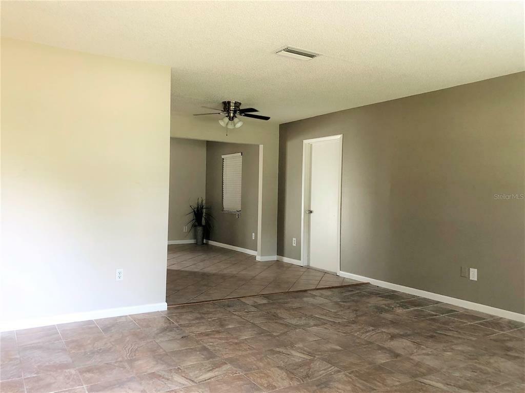 Property Photo:  5136 Landover Boulevard  FL 34609 