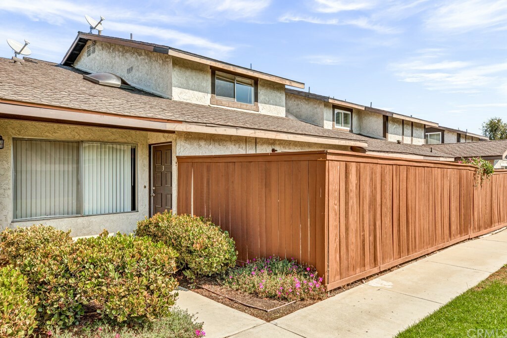 Property Photo:  22315 Harbor Ridge Lane 3  CA 90502 