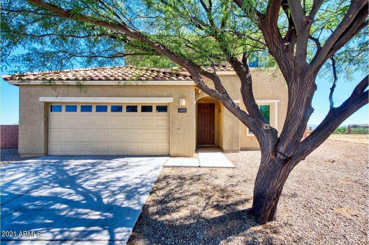 Property Photo:  2115 W Totems Street  AZ 85602 