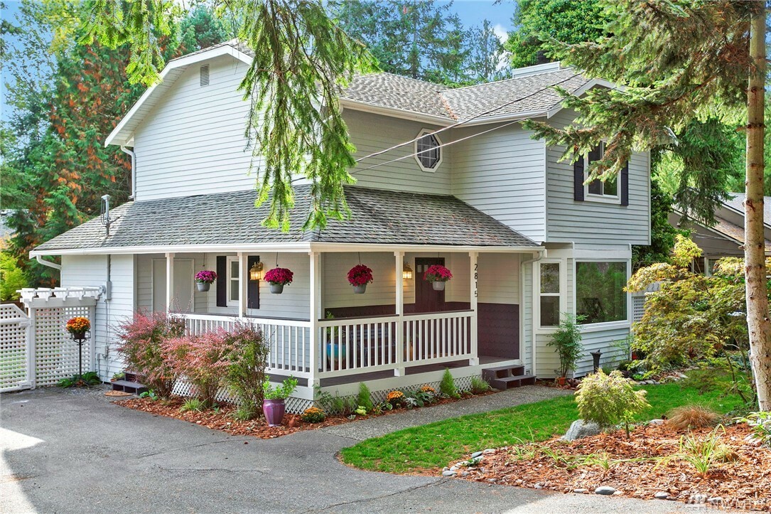 Property Photo:  2815 NE 195th St  WA 98155 