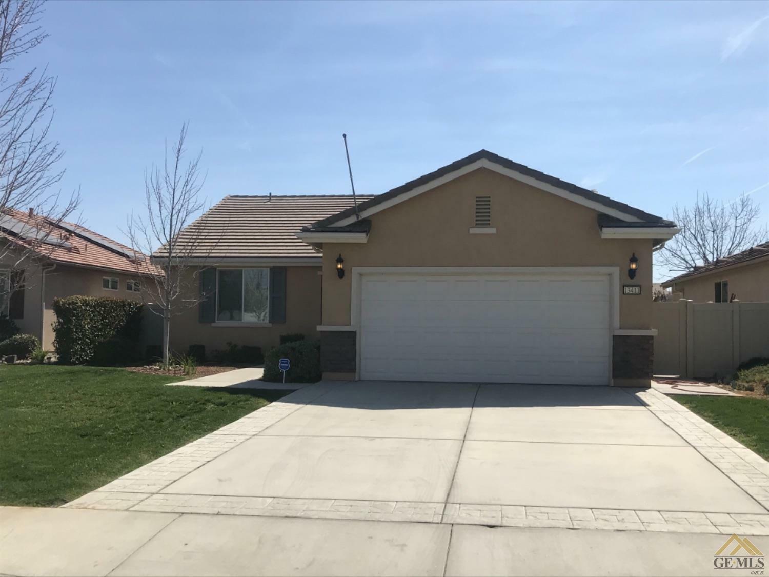 Property Photo:  13411 Sterling Heights Drive  CA 93306 