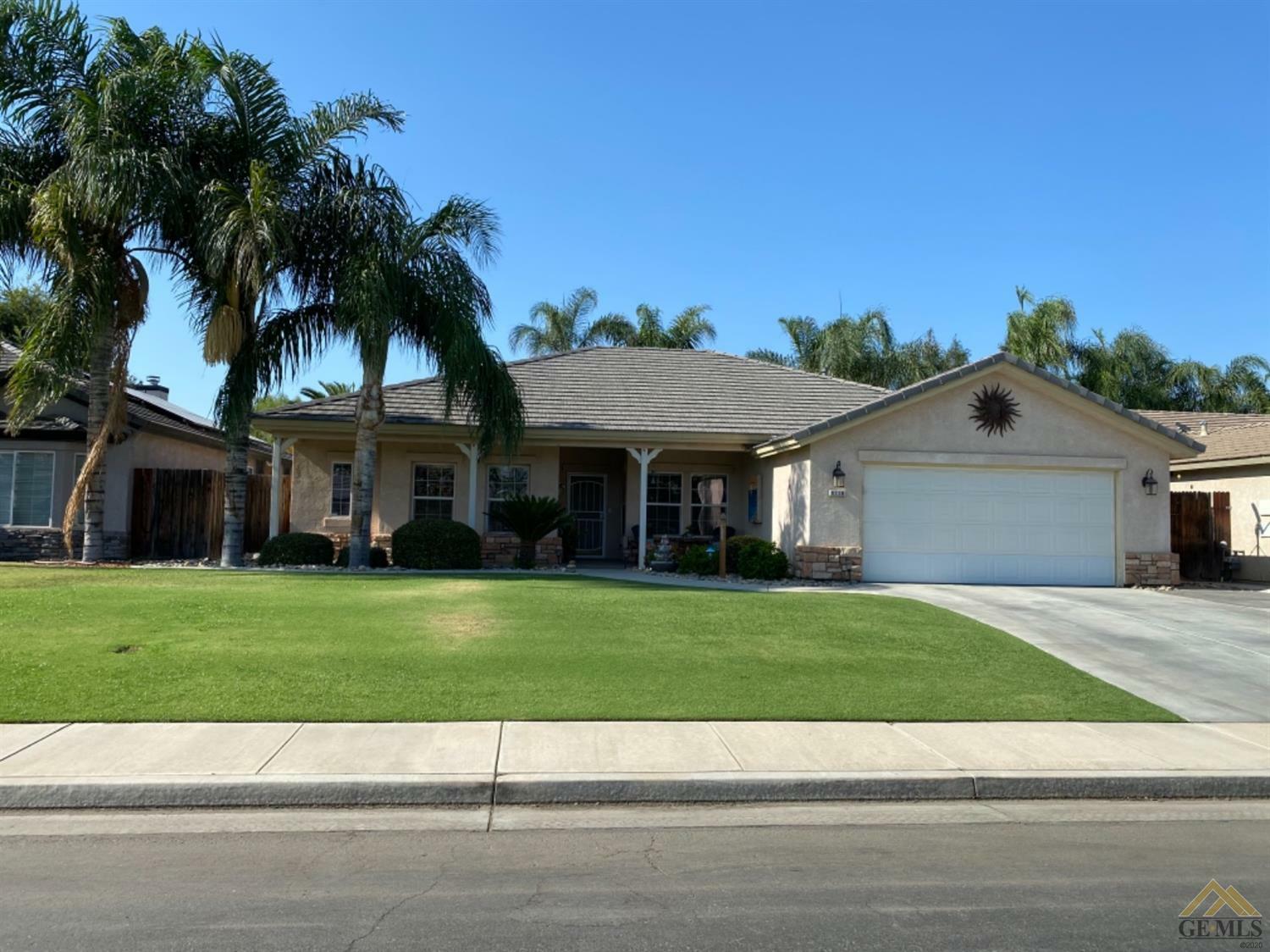 Property Photo:  9716 Commodore Drive  CA 93312 