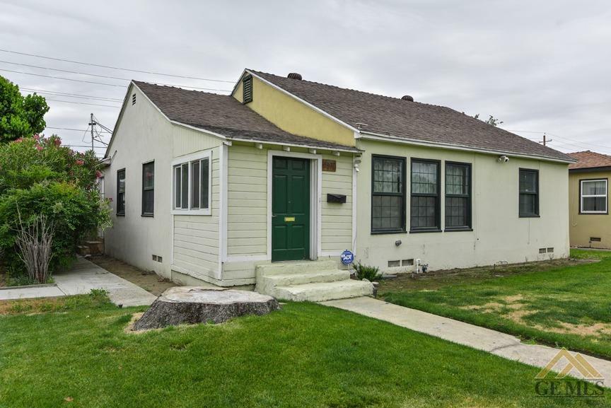 Property Photo:  2831 Truxtun Avenue  CA 93301 