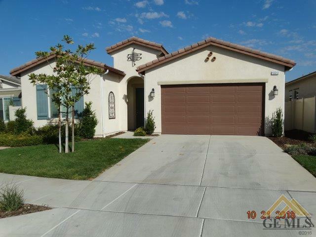 Property Photo:  10010 Besancon Way  CA 93306 