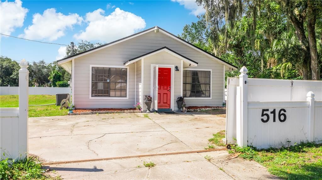 Property Photo:  516 8th Street  FL 32820 