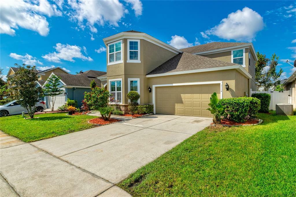 Property Photo:  1114 Maumee Street  FL 32828 