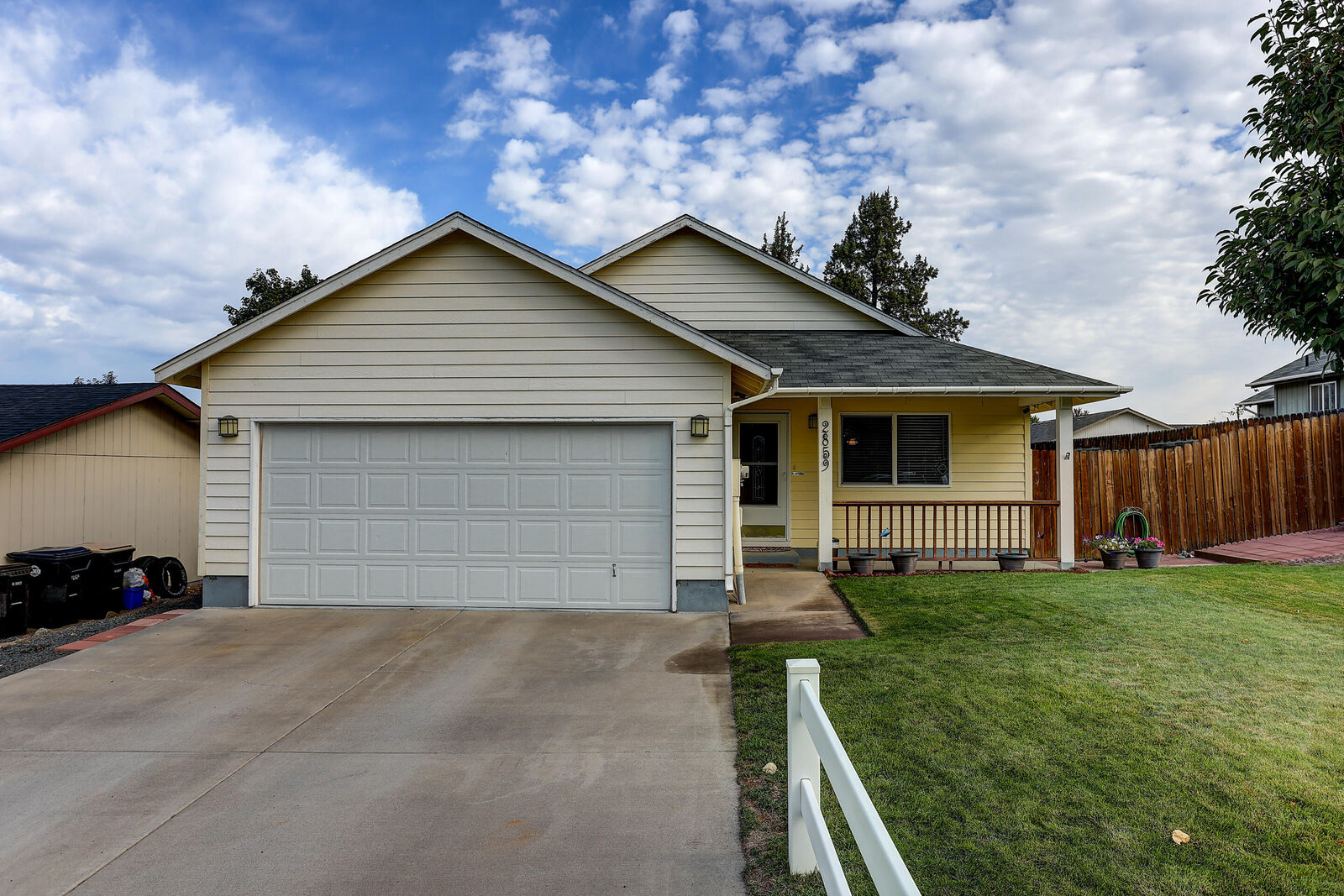 Property Photo:  2859 SW Pumice Avenue  OR 97756 