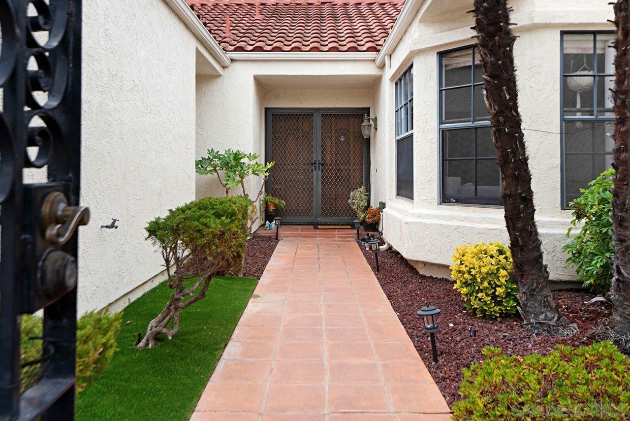 Property Photo: 16082 Avenida Lamego CA 92128