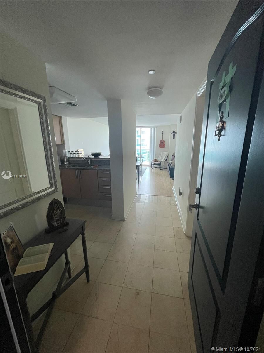 Property Photo:  2101 Brickell Ave 2311  FL 33129 