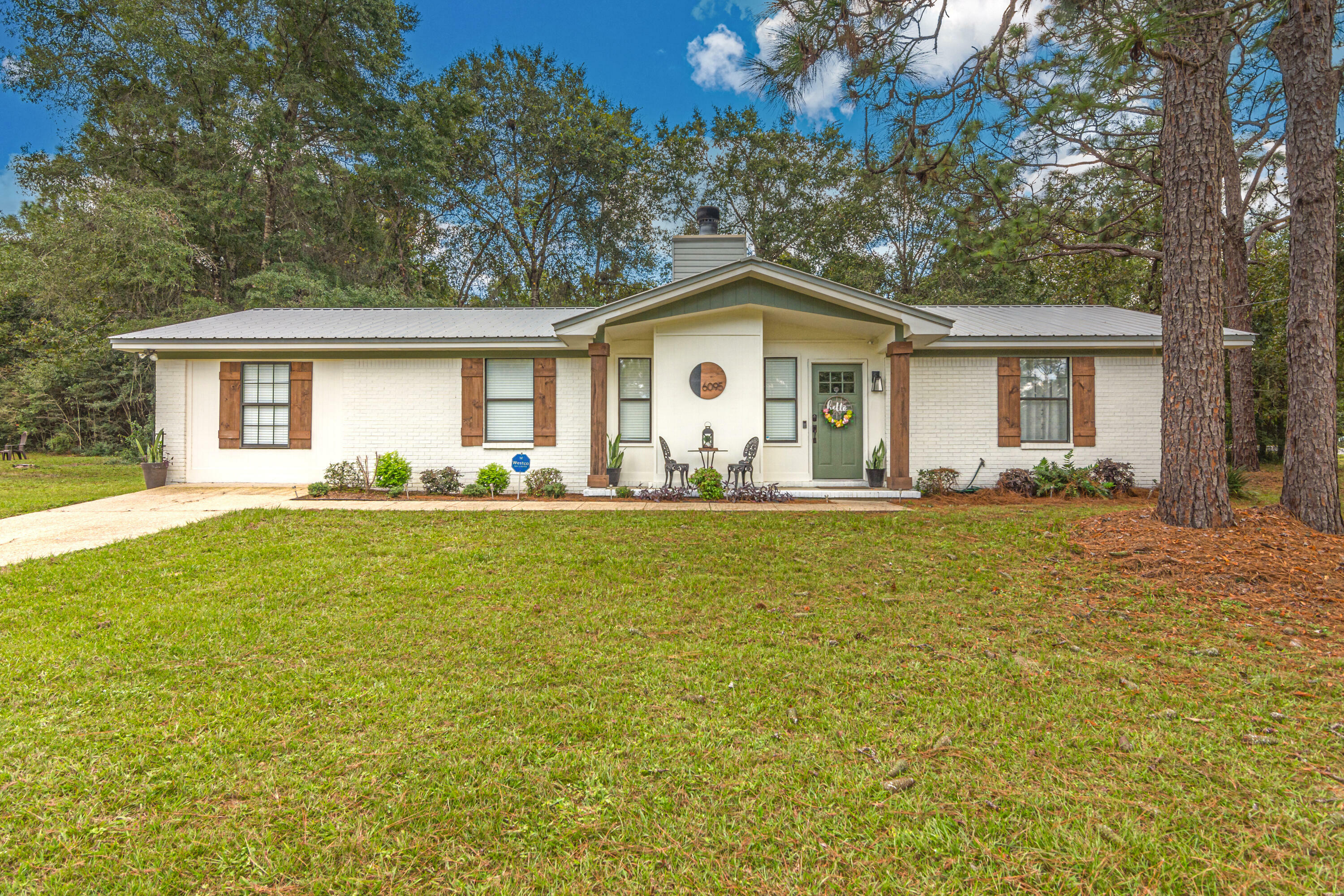 Property Photo: 6095 Eden Square FL 32539