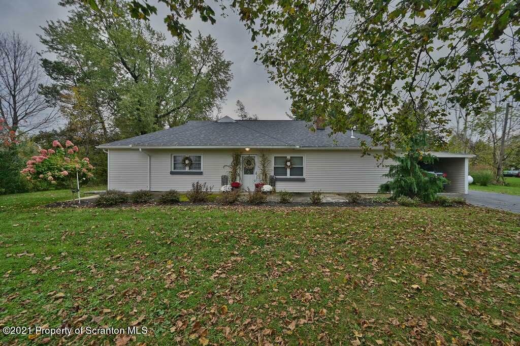 Property Photo:  1215 Country Club Road  PA 18411 