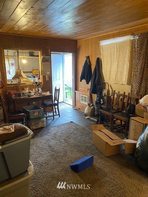Property Photo: 313 118th Street S WA 98444
