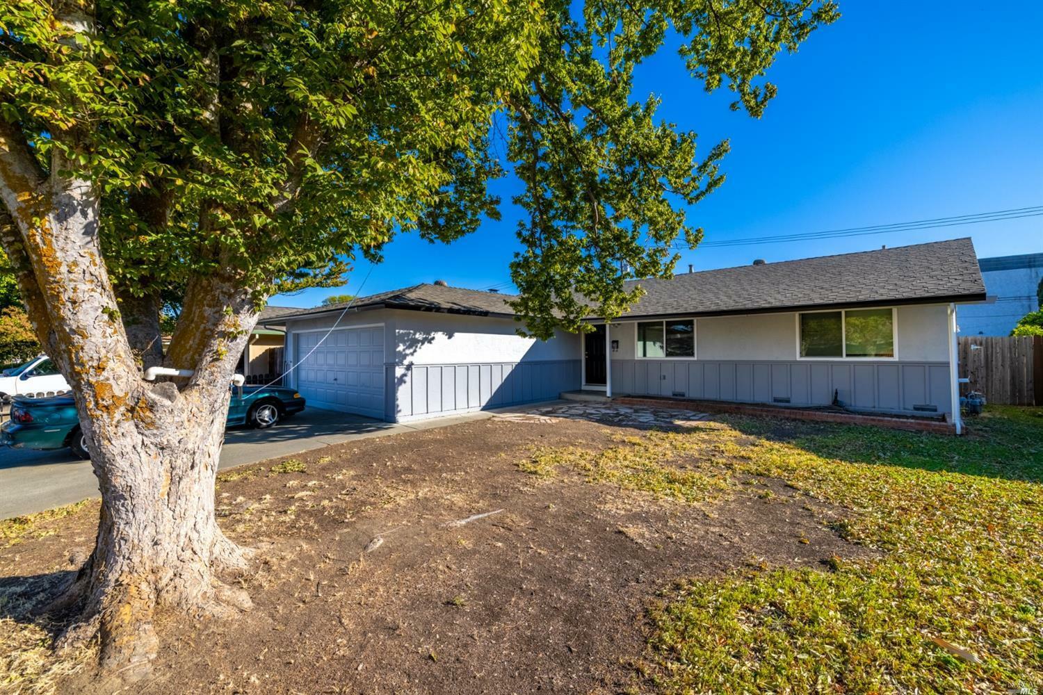 Property Photo: 197 Tahoe Drive CA 95687